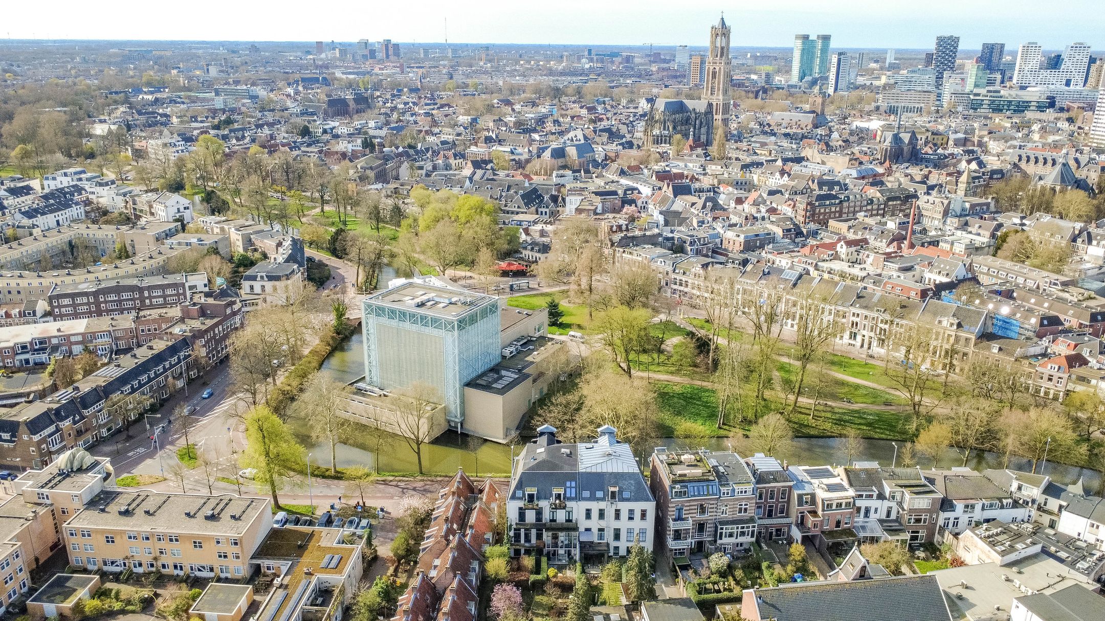 Ground Floor Apartment with Private Garden in Historic Utrecht Center — 30