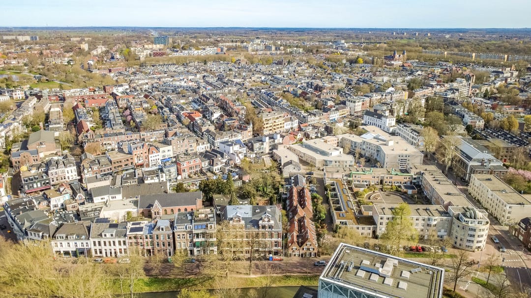 Ground Floor Apartment with Private Garden in Historic Utrecht Center — 31