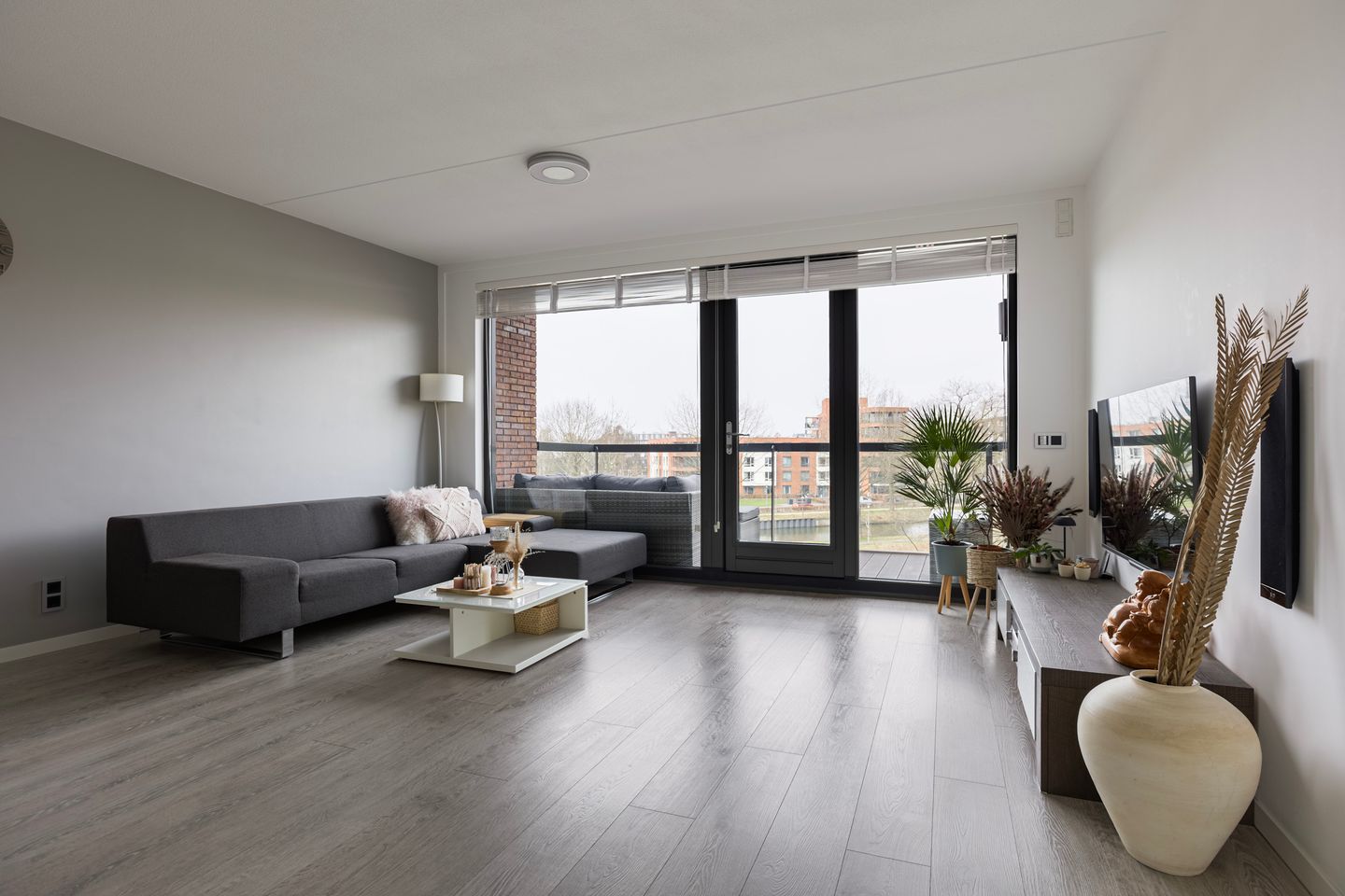 Foto 14 van Burgemeester Jhr. Quarles van Uffordlaan 401