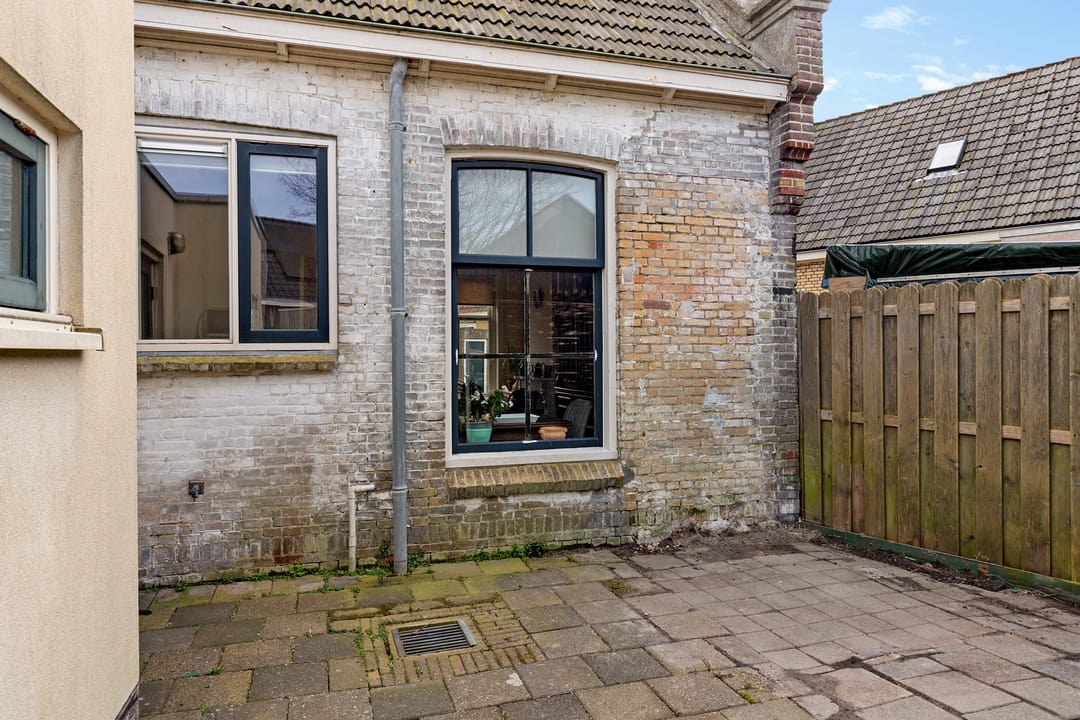 Photo 32 of Nutstraat 16
