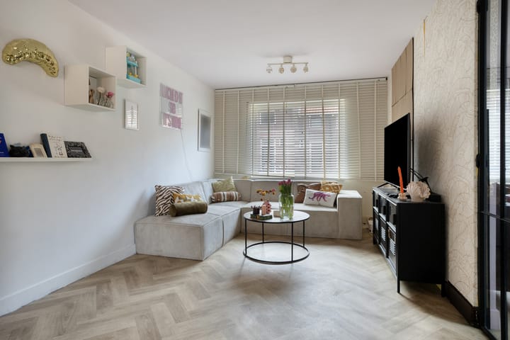 Foto 2 van Anjelierstraat 2