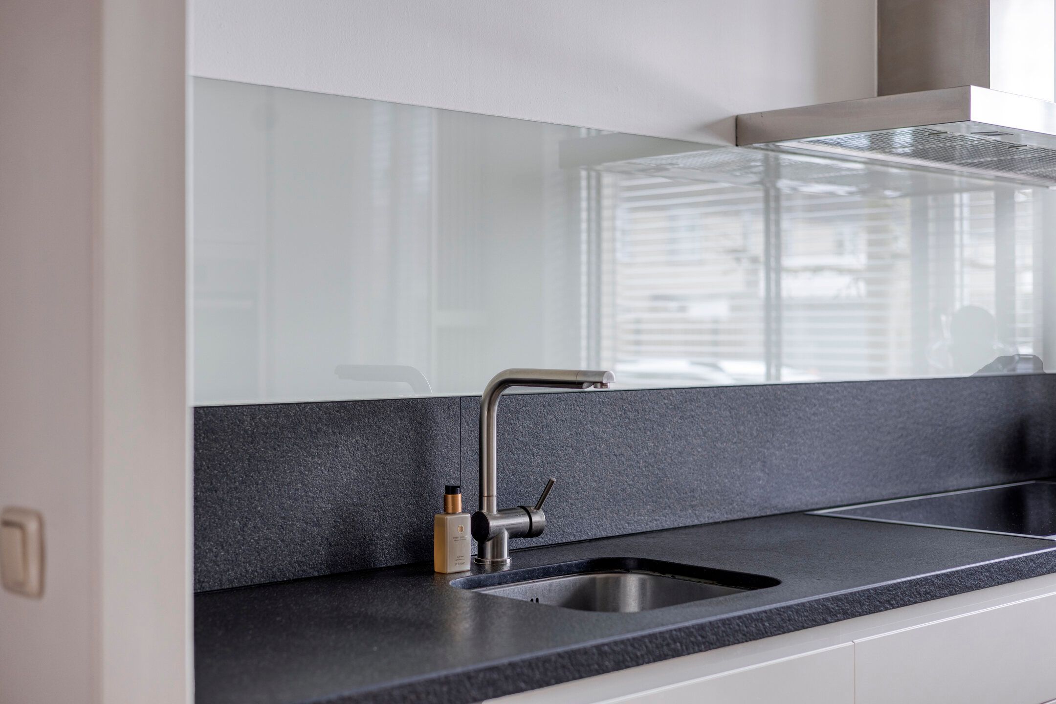 Photo 12 of Veilingstraat 185