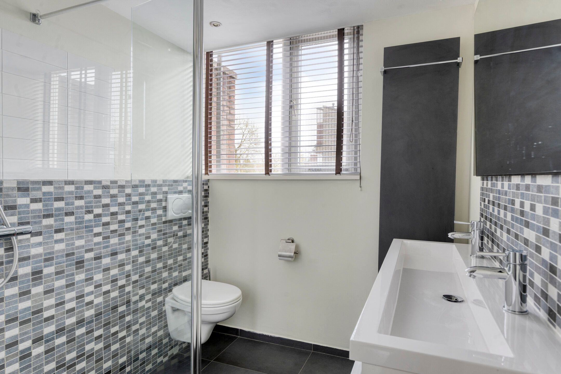 Photo 21 of Veilingstraat 185