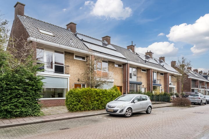 Hoekwoning te koop: Paulus Potterlaan 1, Capelle Aan Den Ijssel