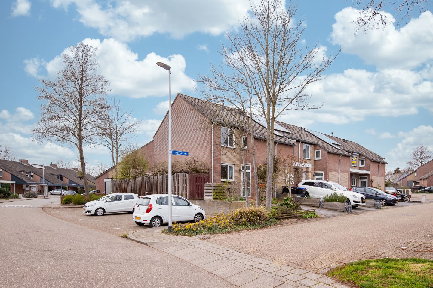 Corner house with 3 bedrooms, parking and energy label B in Heerlen — 20