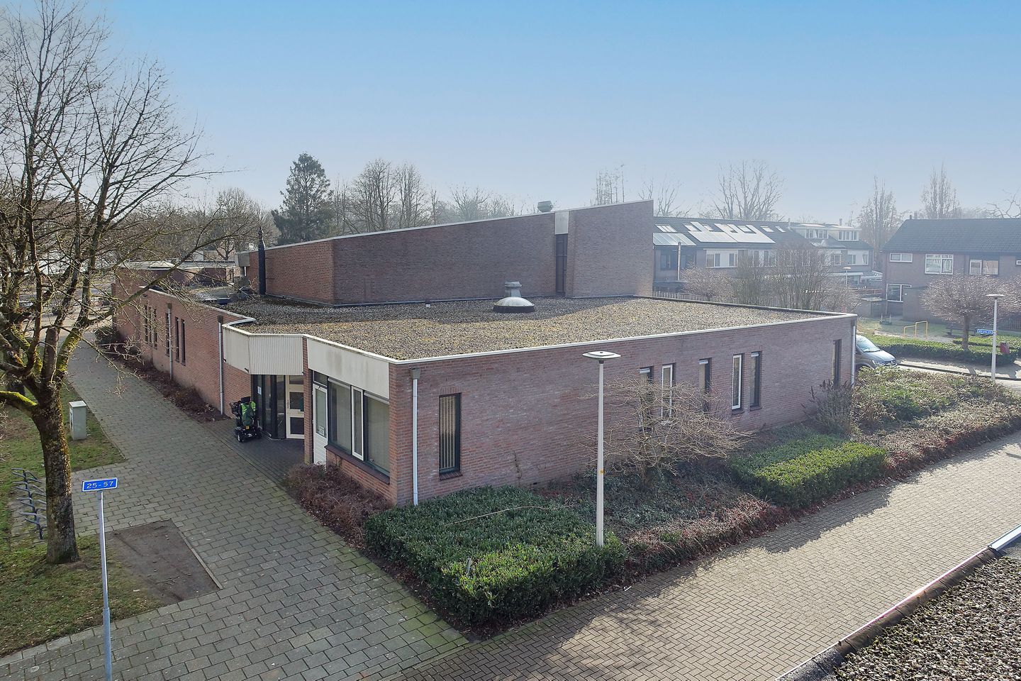 View photo 2 of Gerrit Peuscherstraat 1-3