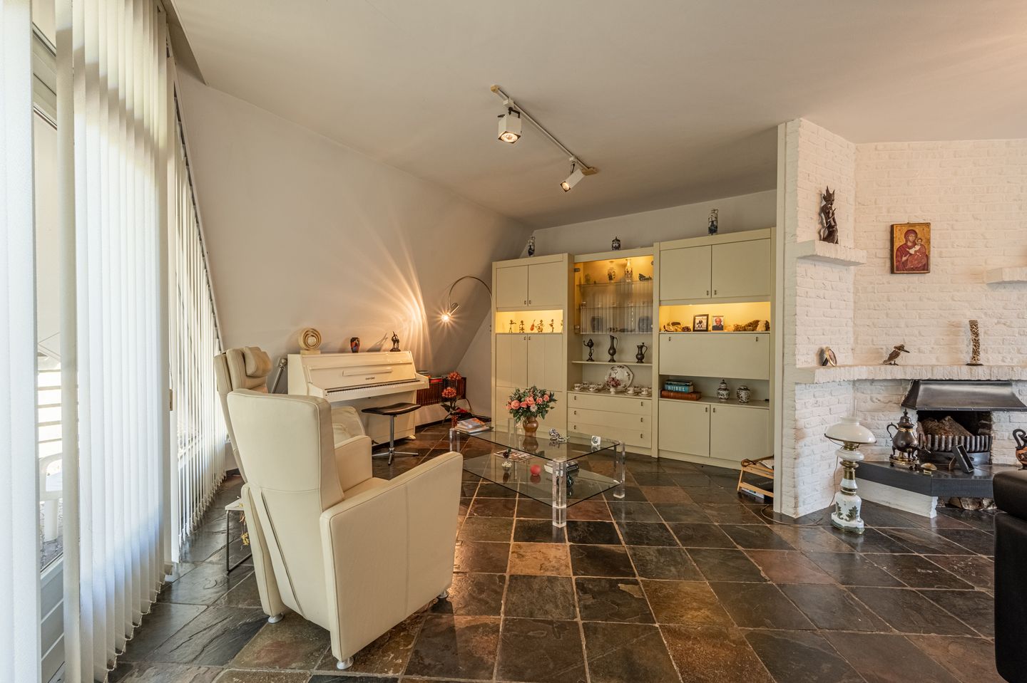 Photo 5 of Avenhil 33