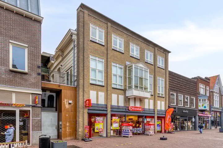 Photo 2 of Veestraat 8-D