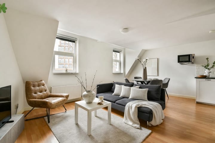 Foto 2 van Van Vollenhovenstraat 26-E