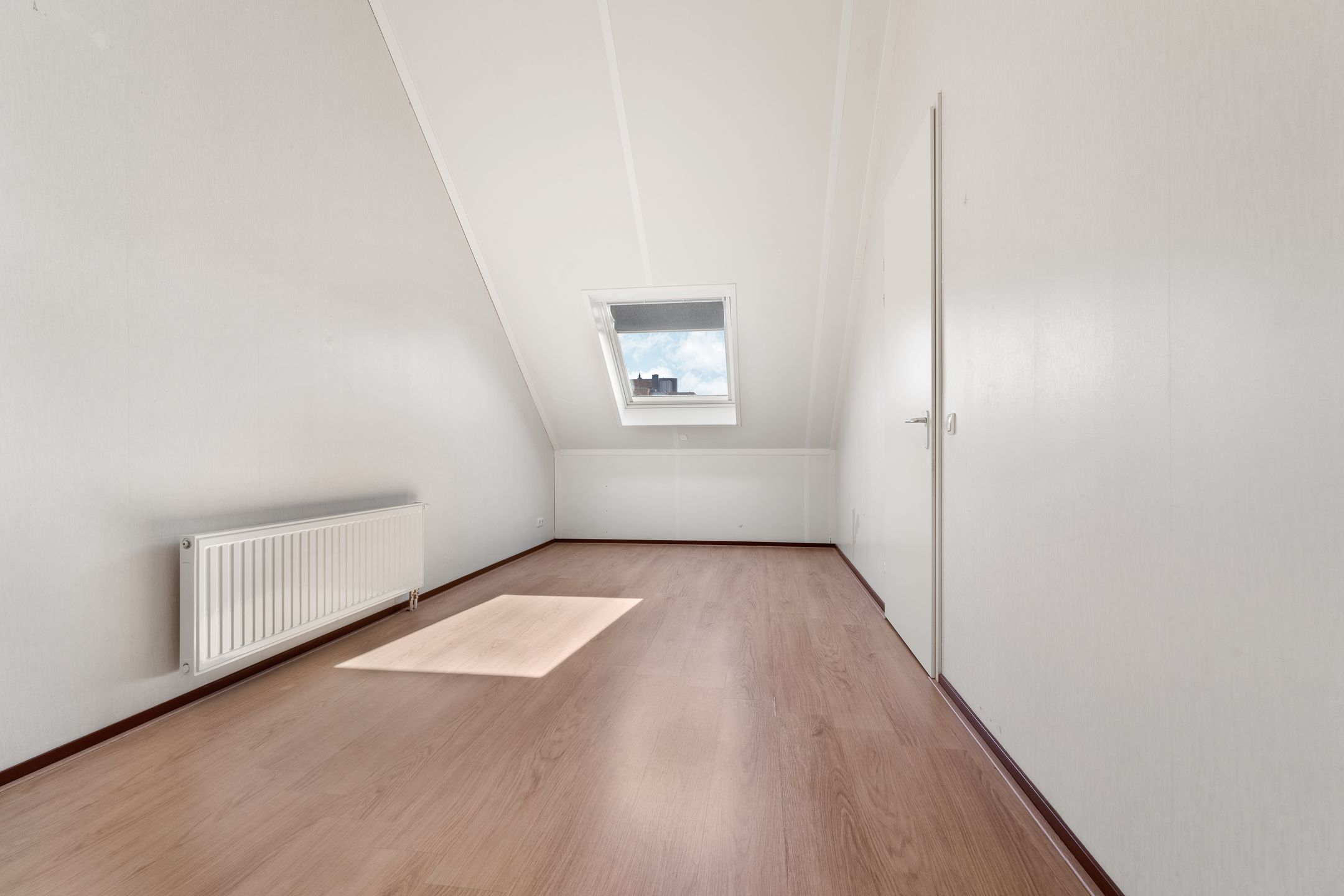 Photo 24 of Caligastraat 45