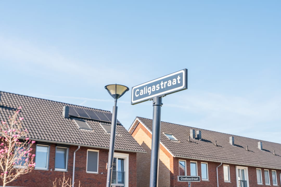 Photo 31 of Caligastraat 45