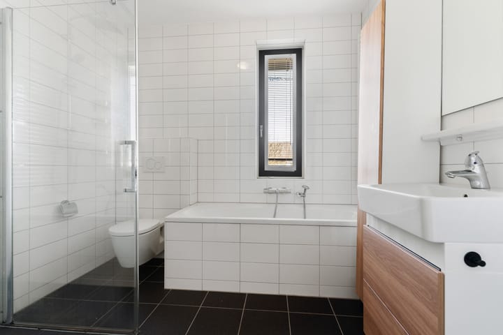 Photo 4 of Caligastraat 45