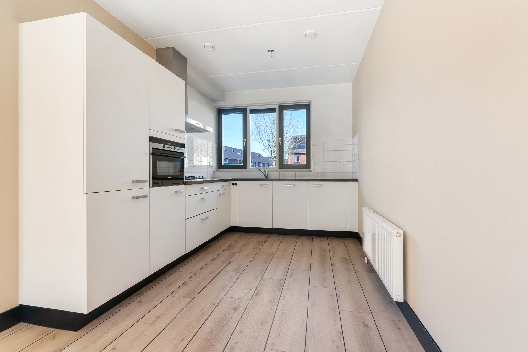 Photo 3 of Caligastraat 45