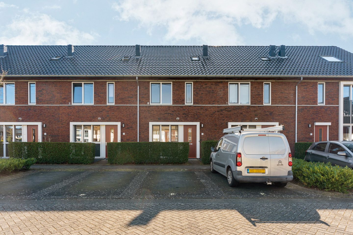 Photo 29 of Caligastraat 45