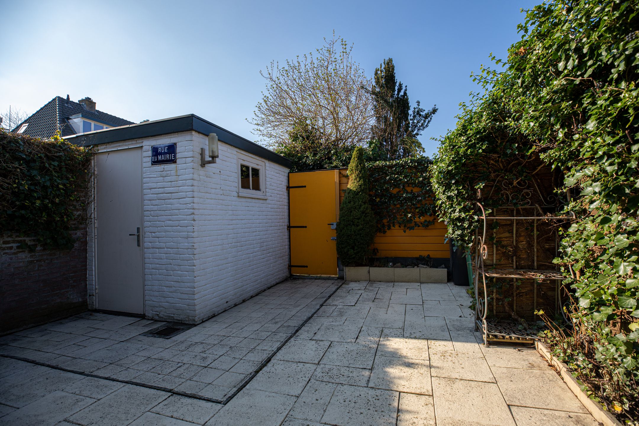 Spacious Terraced House with Renovation Potential in Hilversum's Astronomische Buurt — 15