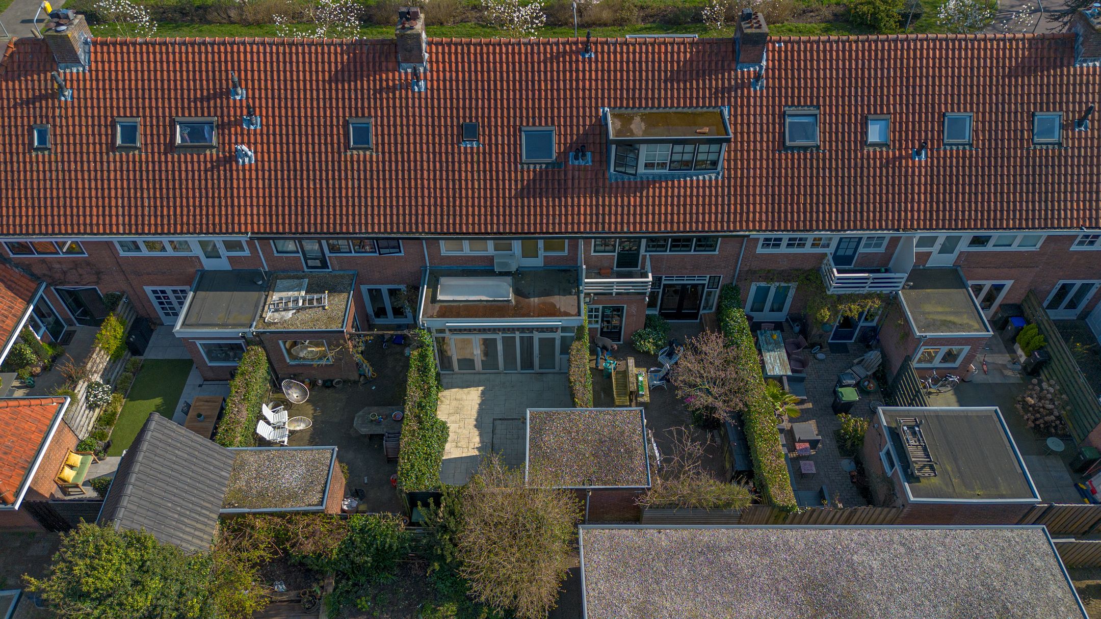 Spacious Terraced House with Renovation Potential in Hilversum's Astronomische Buurt — 21