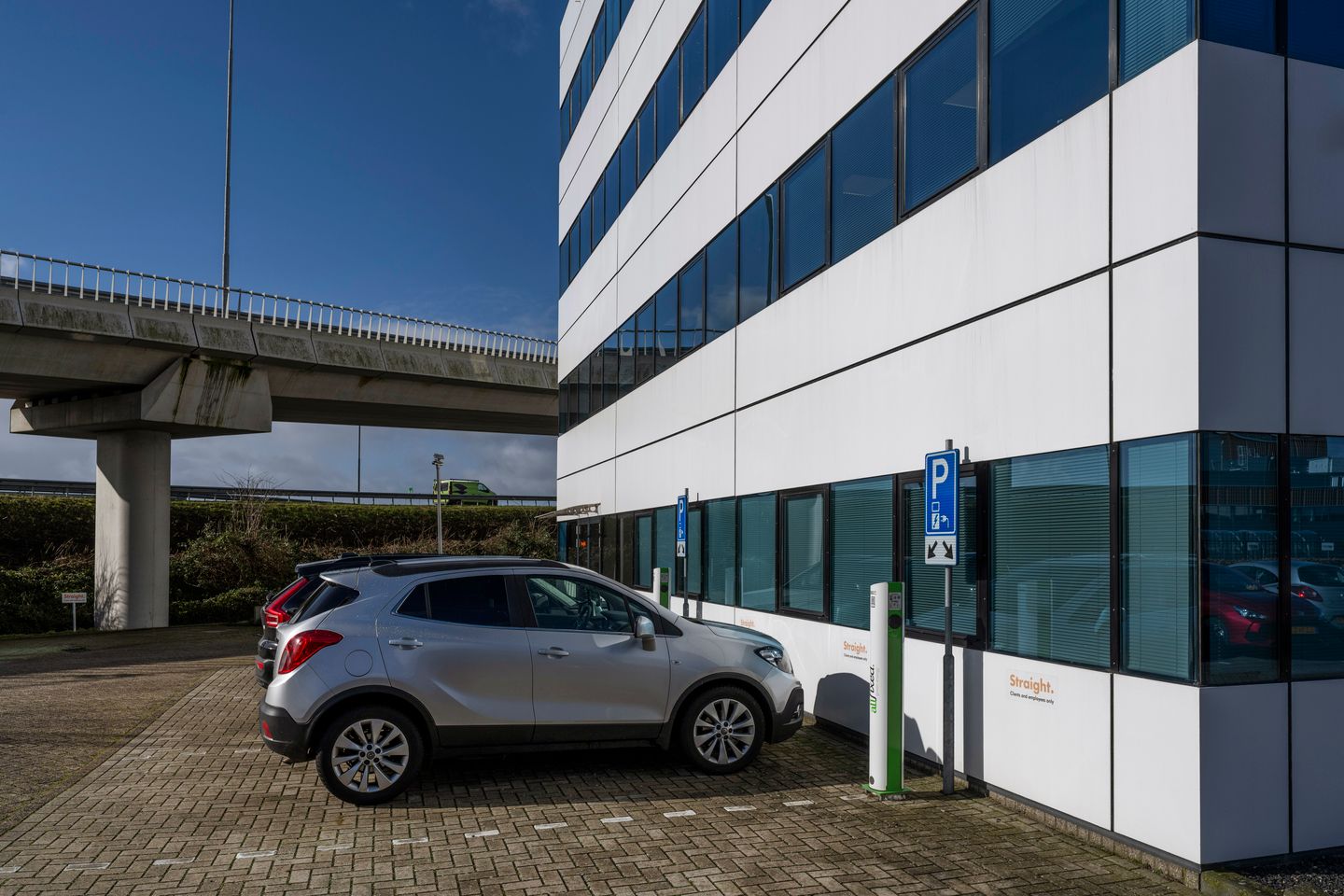 View photo 2 of Kuiperbergweg 50