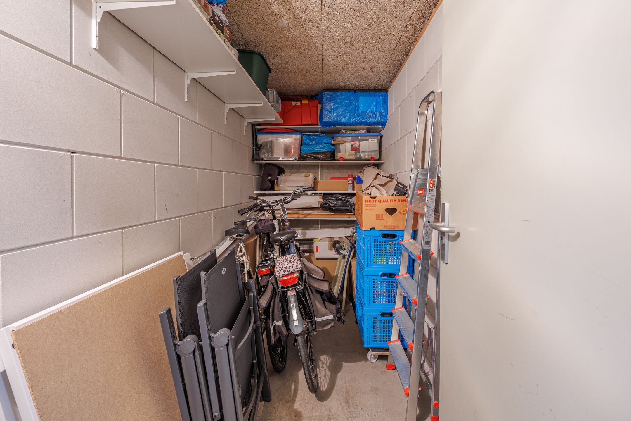 Foto 33 van Drogerij 139