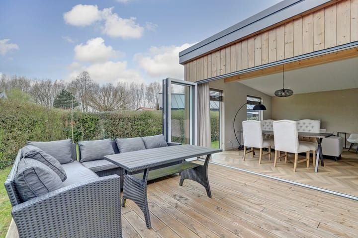 Vrijstaande woning te koop: Stelleplas 240, Heinkenszand