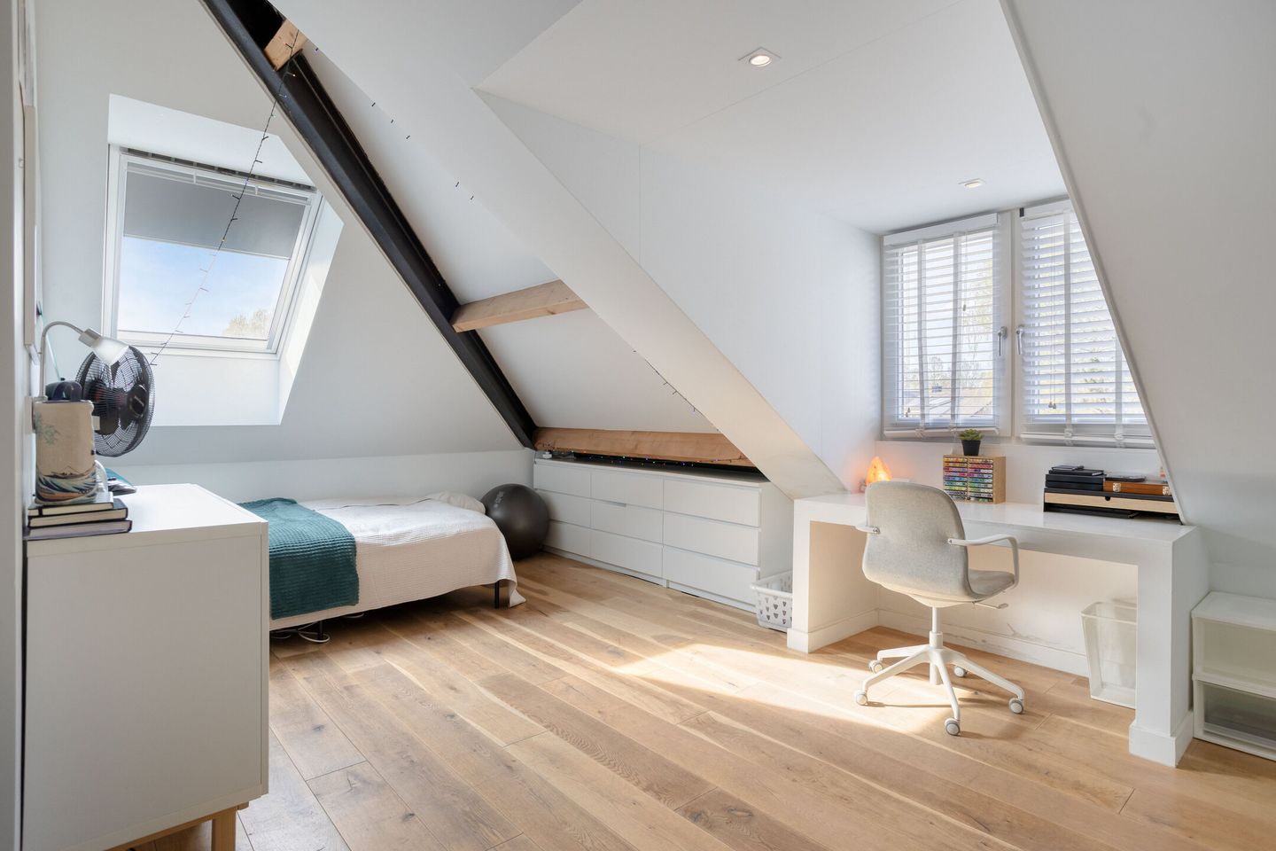 Foto 44 van Mondriaanhof 6