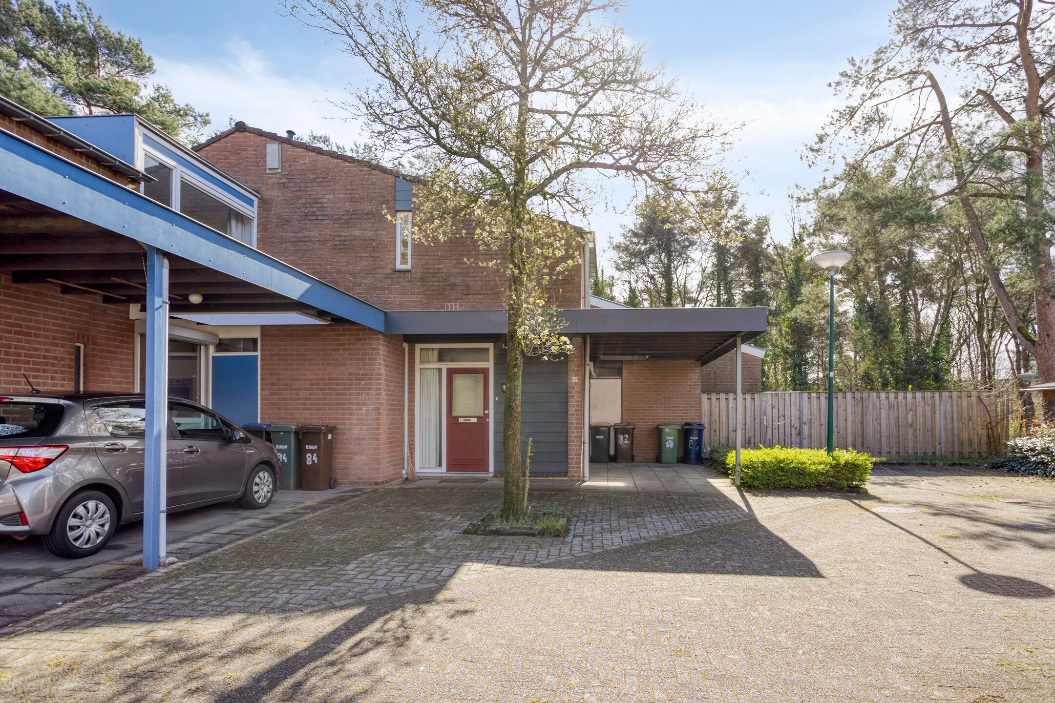 Foto 24 van Apollo 82