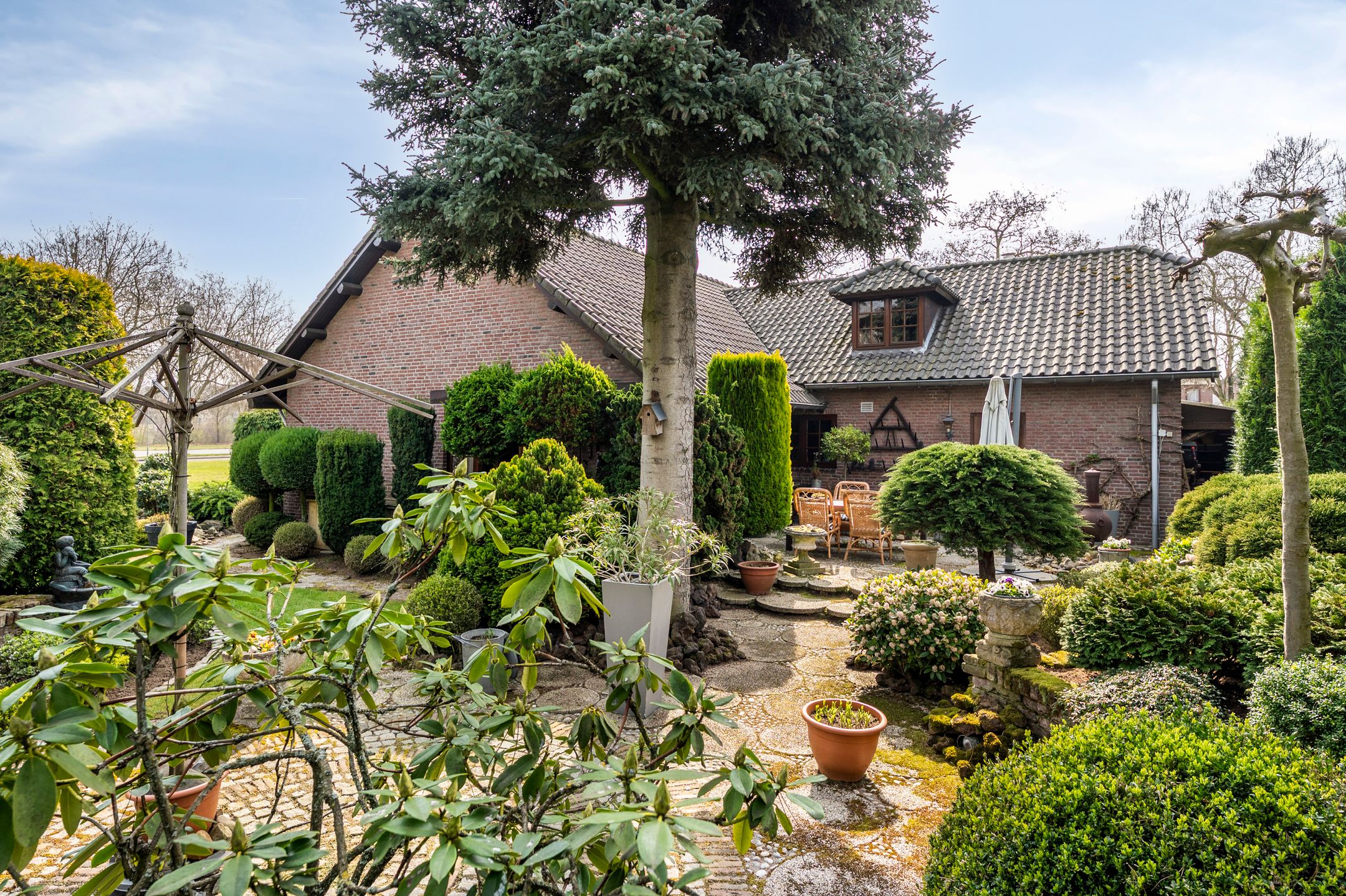 Foto 12 van Dross vd Weijdenplein 4