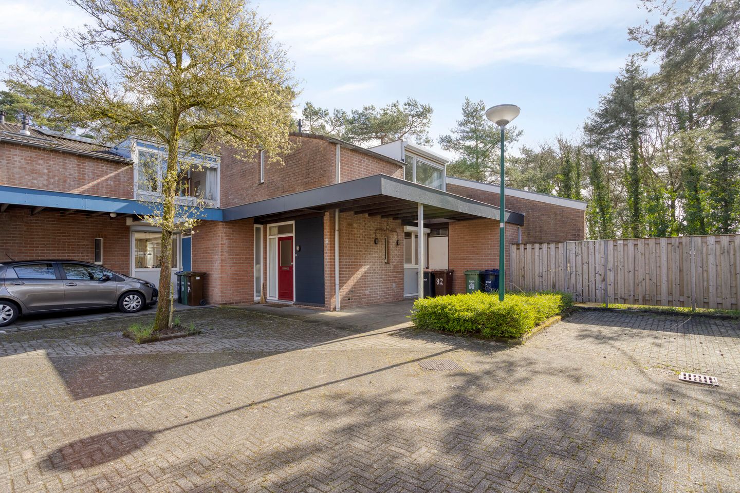 Foto 25 van Apollo 82