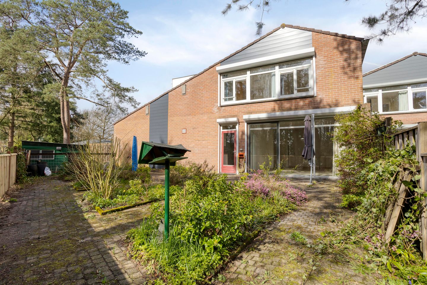 Foto 4 van Apollo 82