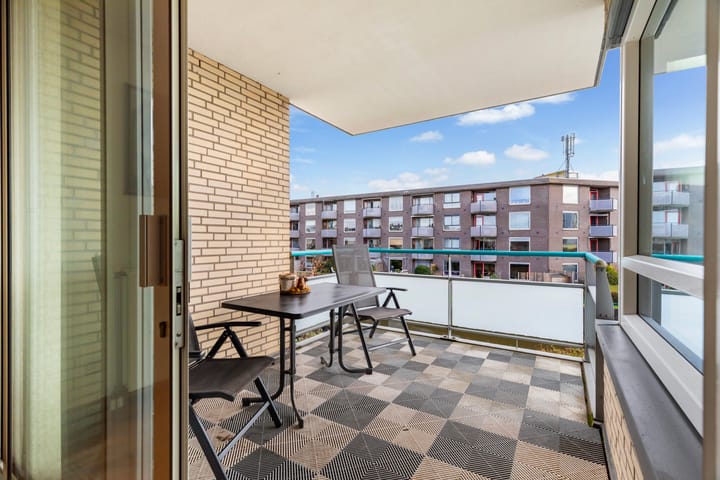 Photo 3 of Puccinistraat 90