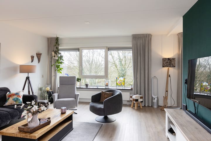 Photo 2 of Bleekenweg 56