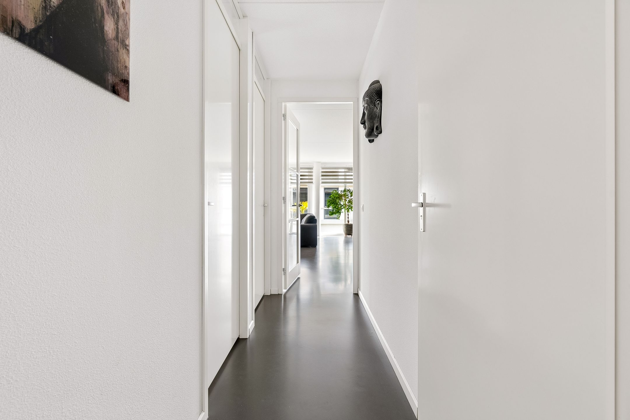 Modern 4-Room Apartment with Private Parking in Almere Poort — 23