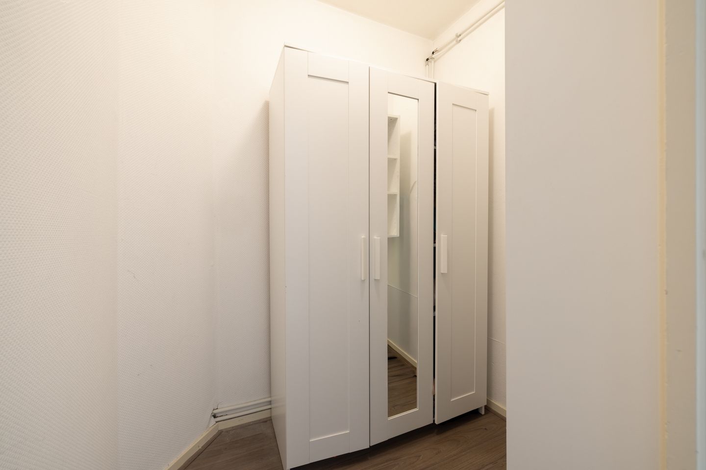 Photo 19 of Graafwijkstraat 32