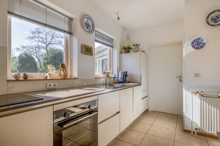 Photo 3 of Burgemeester Kolfschotenstraat 6