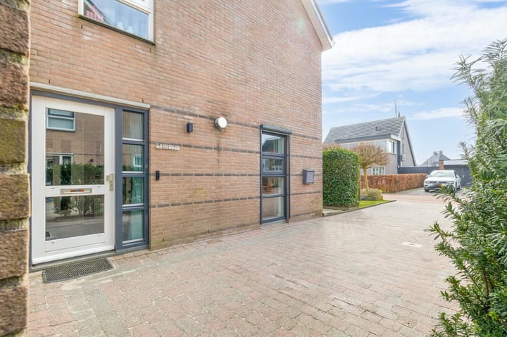 Foto 4 van Buitenbaardt 10