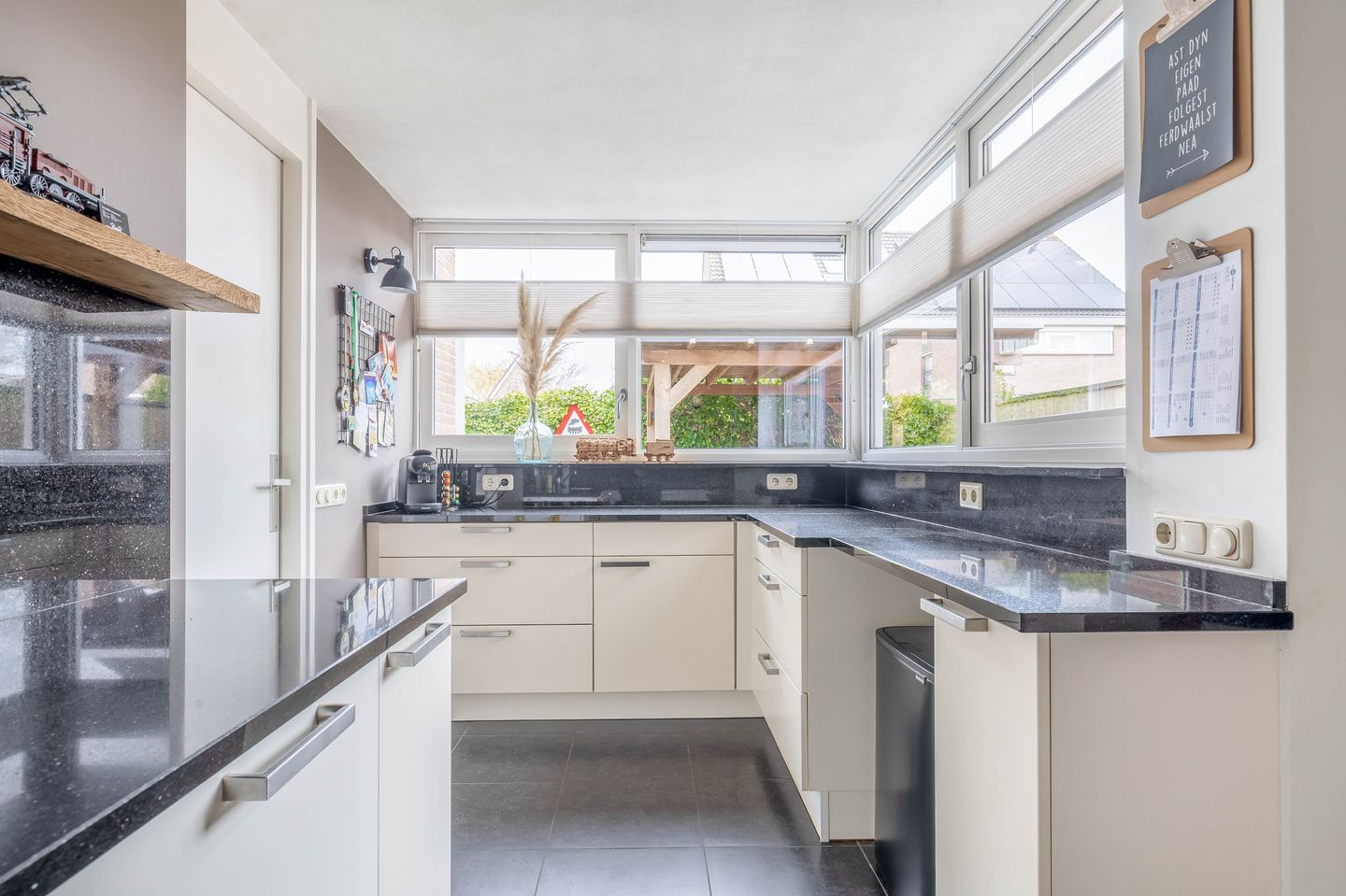 Photo 20 of Buitenbaardt 10