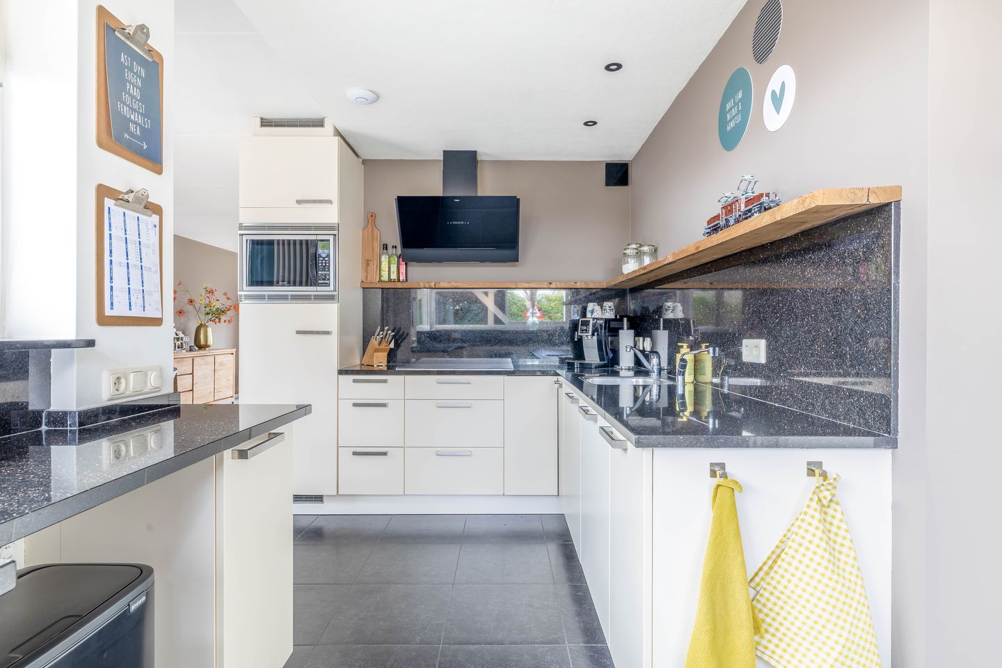 Photo 19 of Buitenbaardt 10