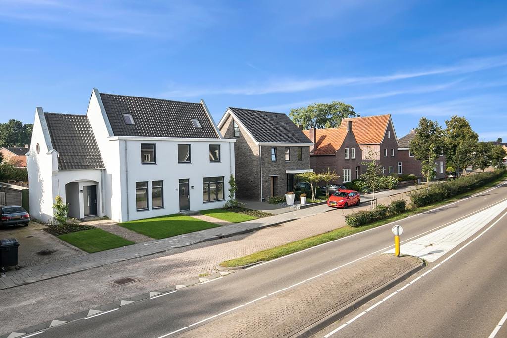 Energy-efficient renovated semi-detached home with solar panels and south-facing garden in Reusel — 23