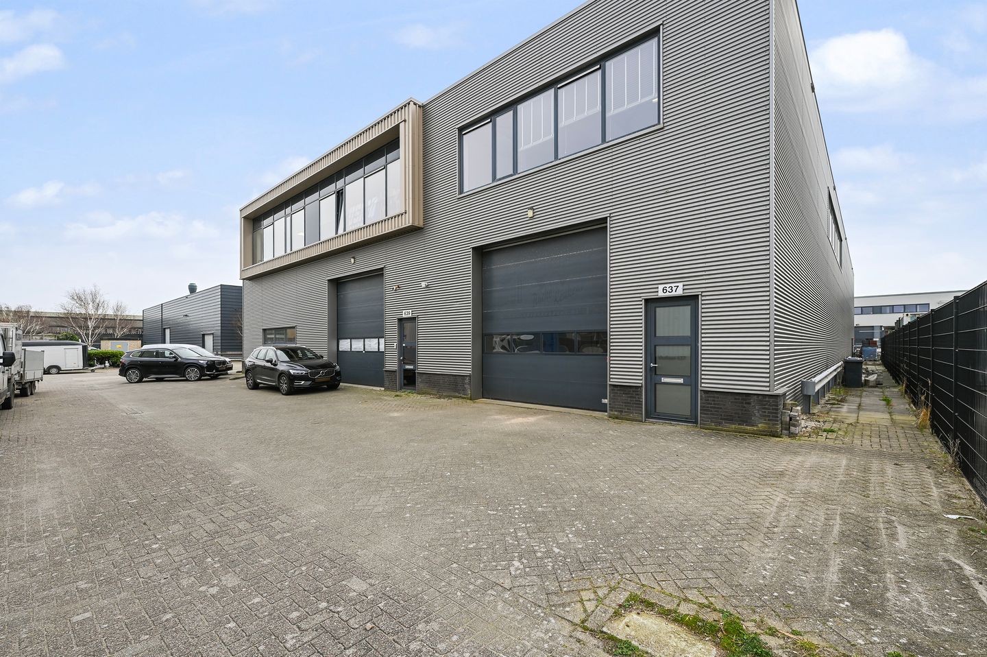 View photo 1 of Vlotlaan 637