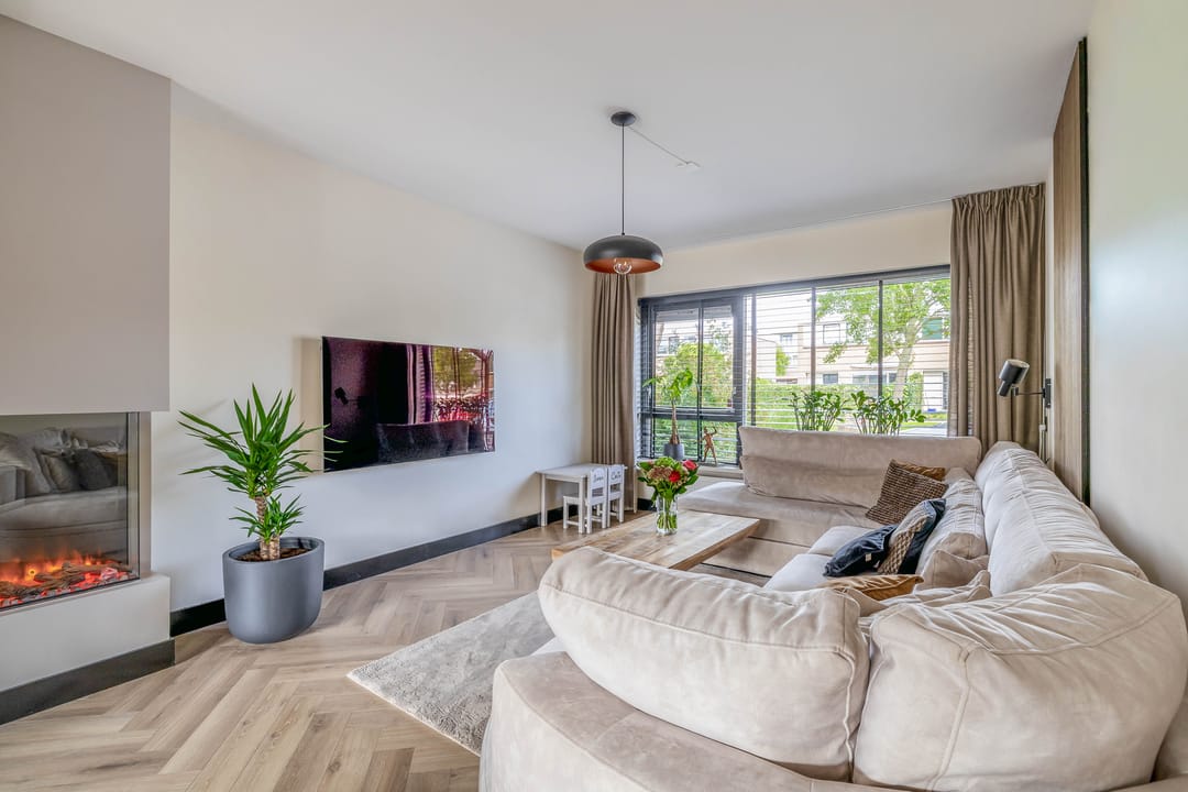 Photo 8 of Galjoot 16