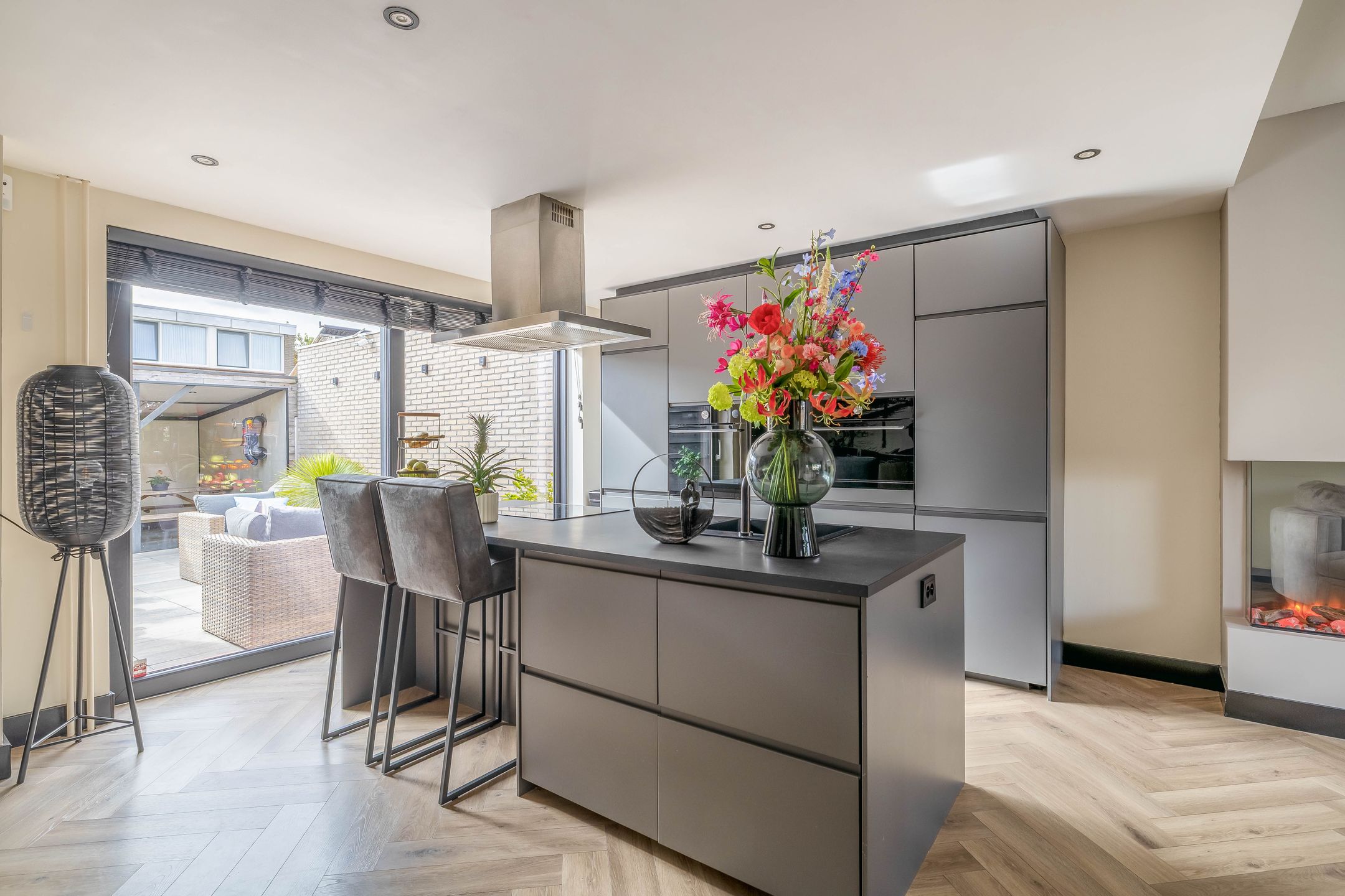 Photo 12 of Galjoot 16