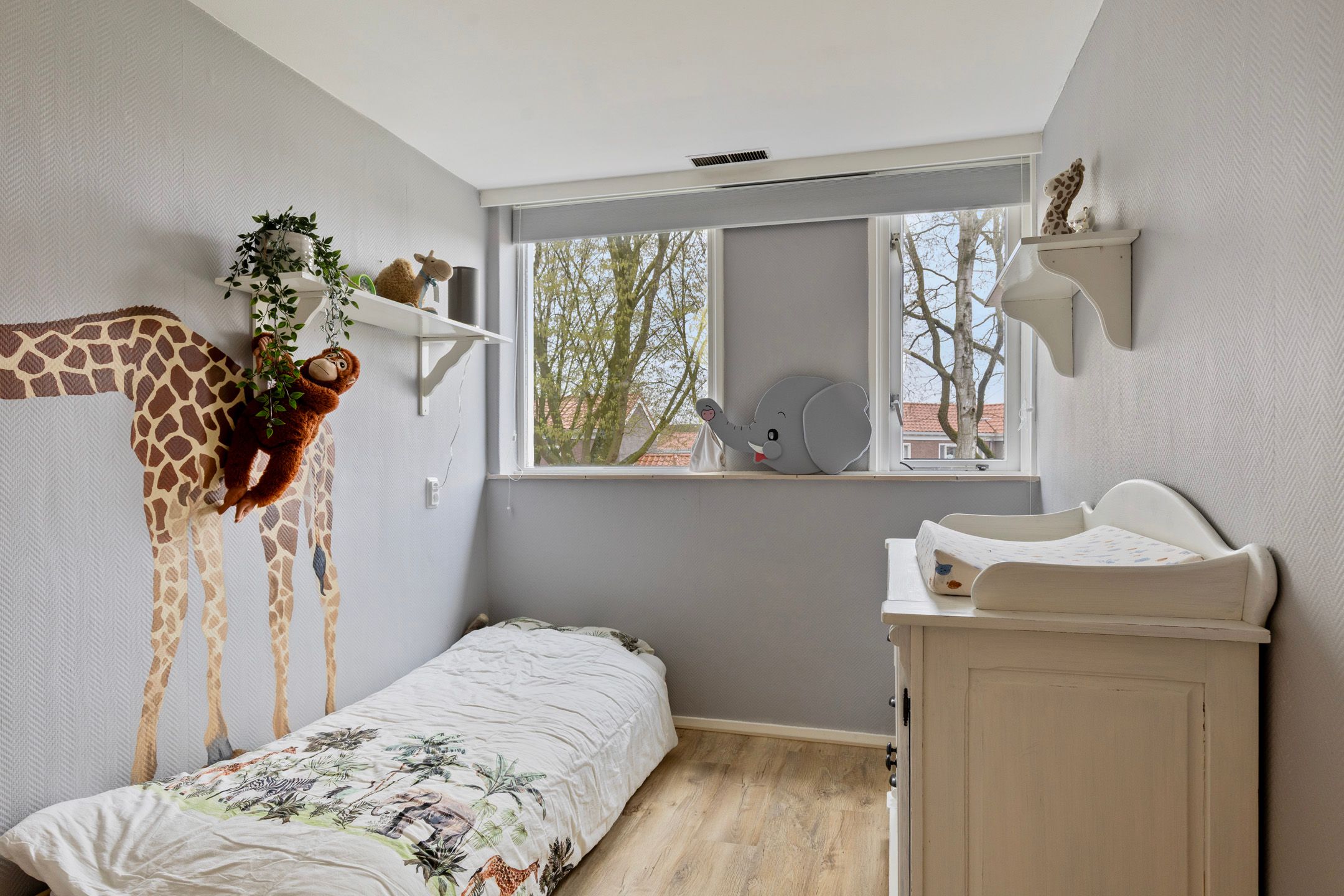 Photo 18 of Goudenregenstraat 57