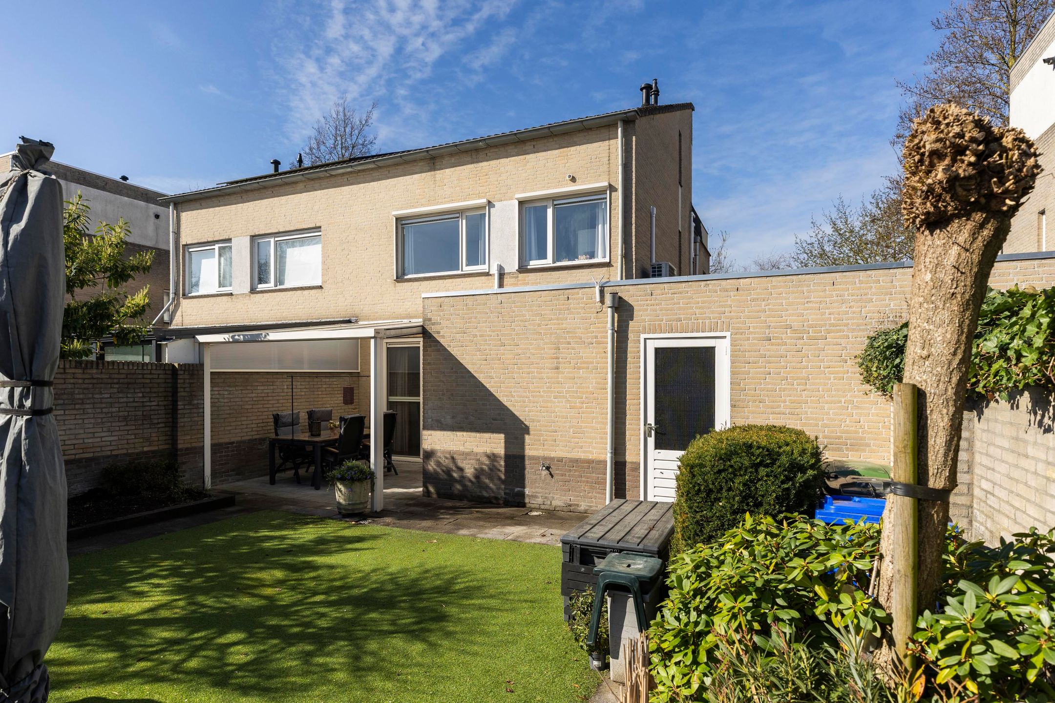 Photo 33 of Reiger 3