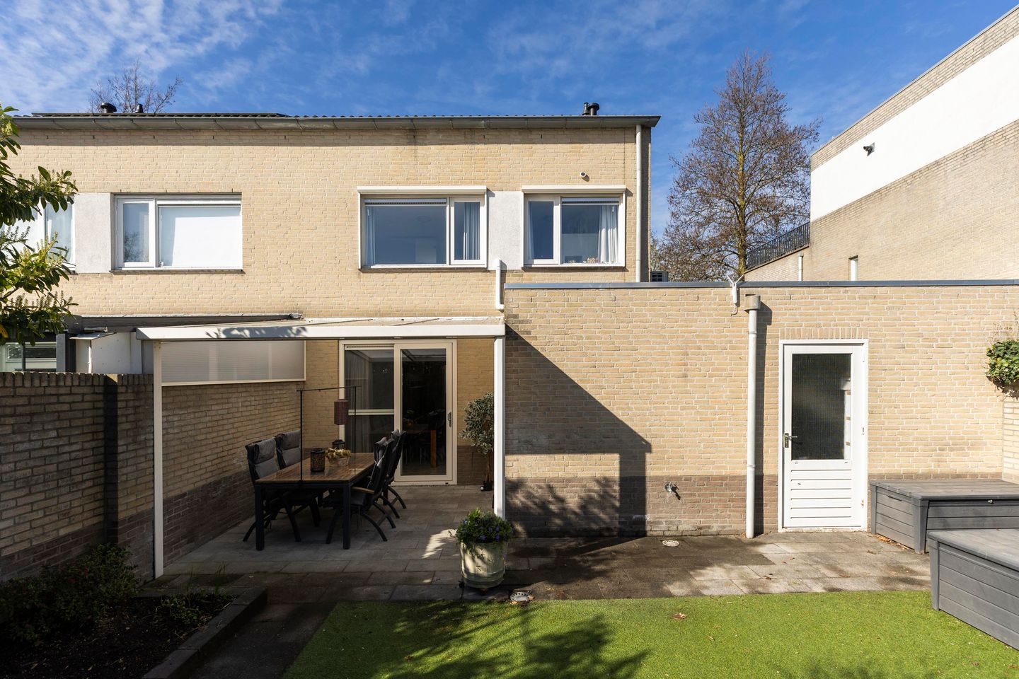 Photo 35 of Reiger 3