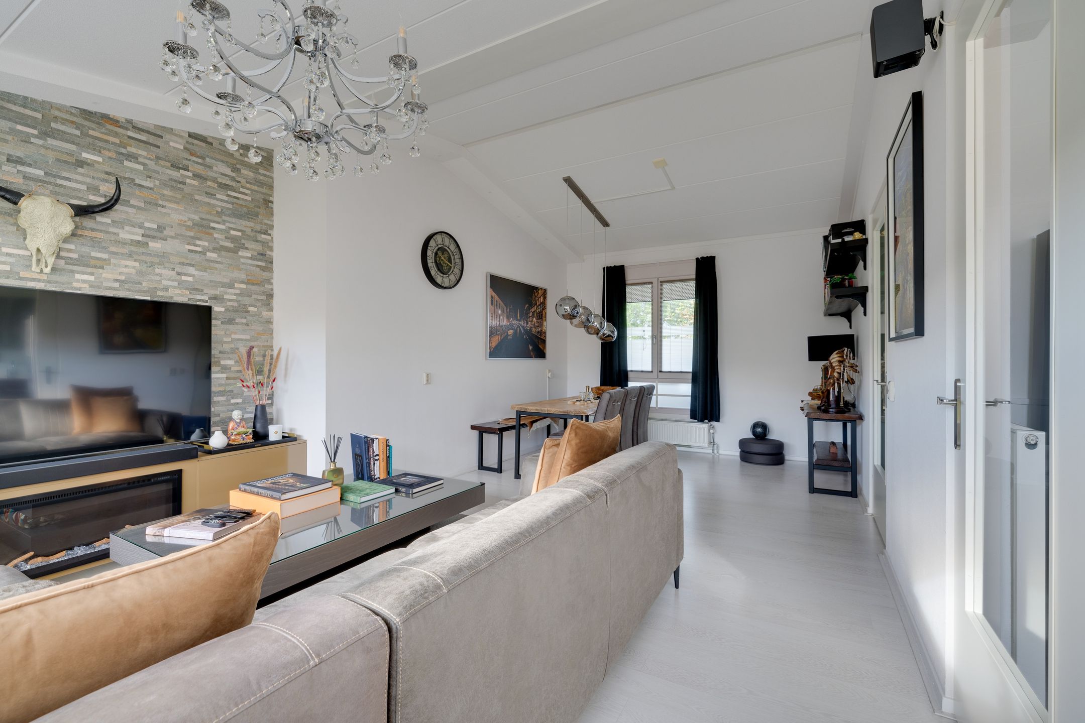 Photo 15 of Aalbersestraat 242-A