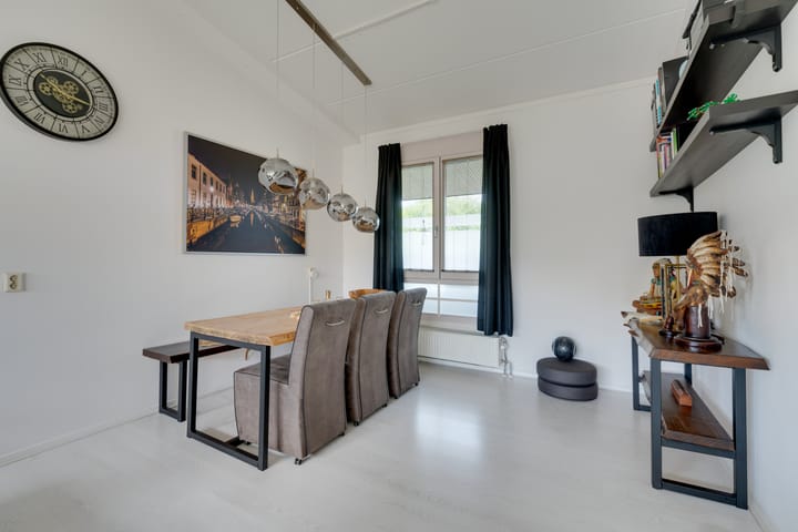 Photo 3 of Aalbersestraat 242-A