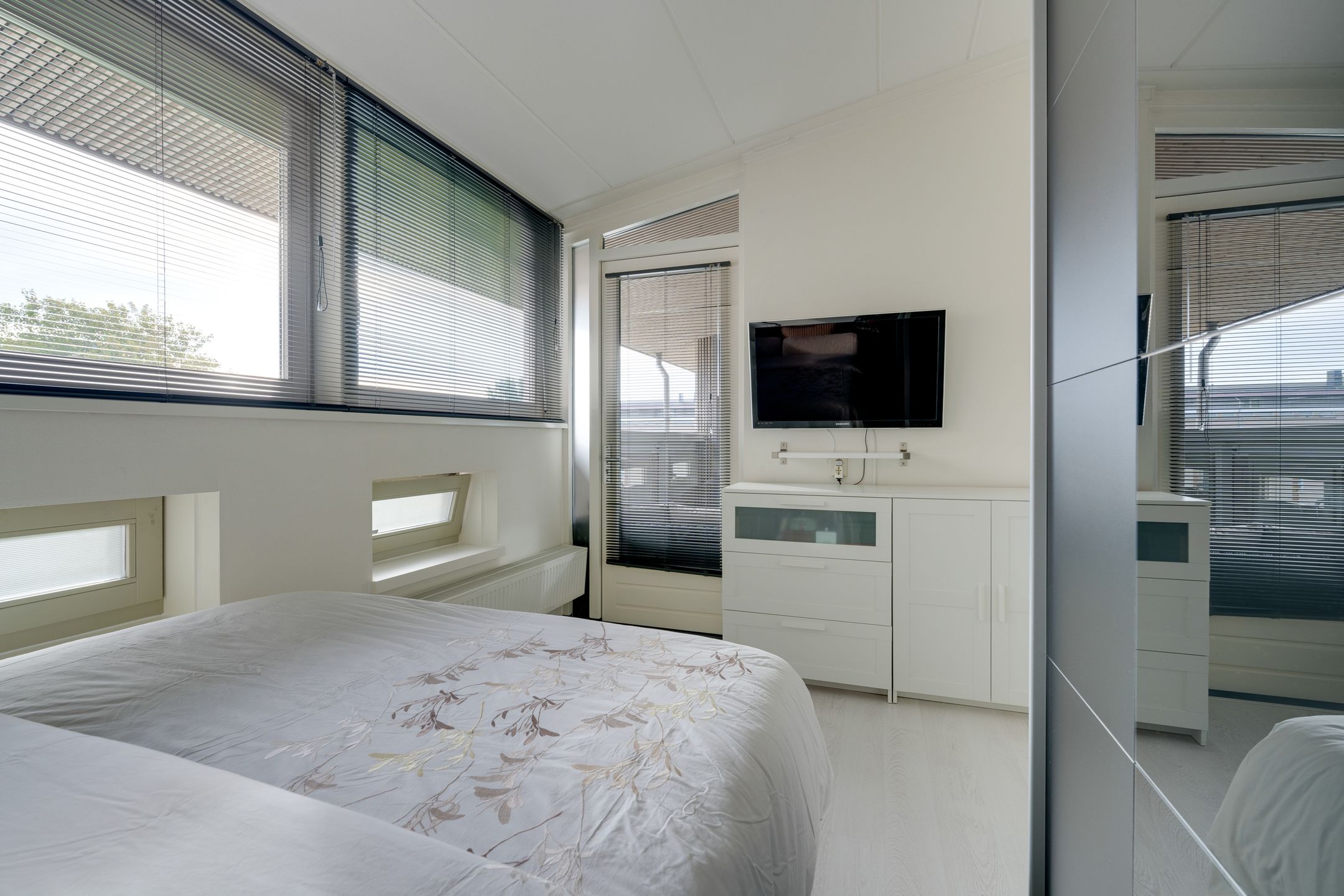 Photo 33 of Aalbersestraat 242-A