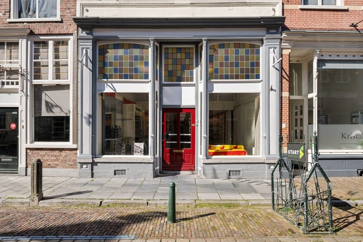 Tussenwoning te koop: Rogstraat 18, Grave