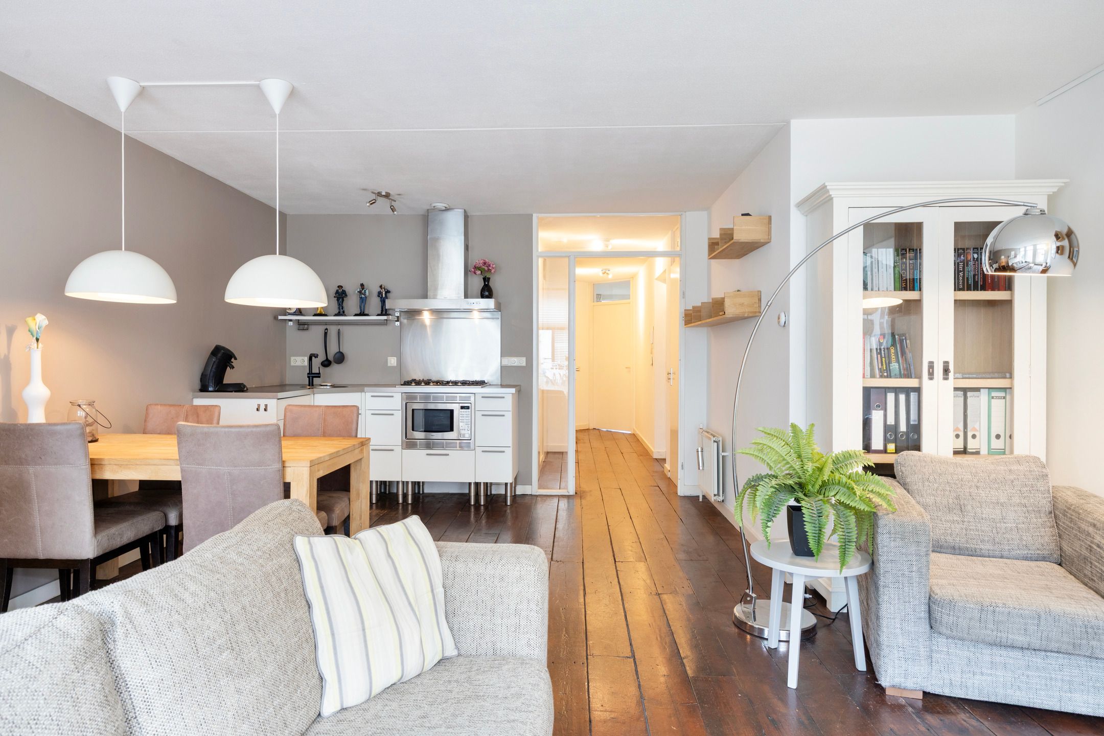 Photo 18 of Godevaert Montensstraat 22