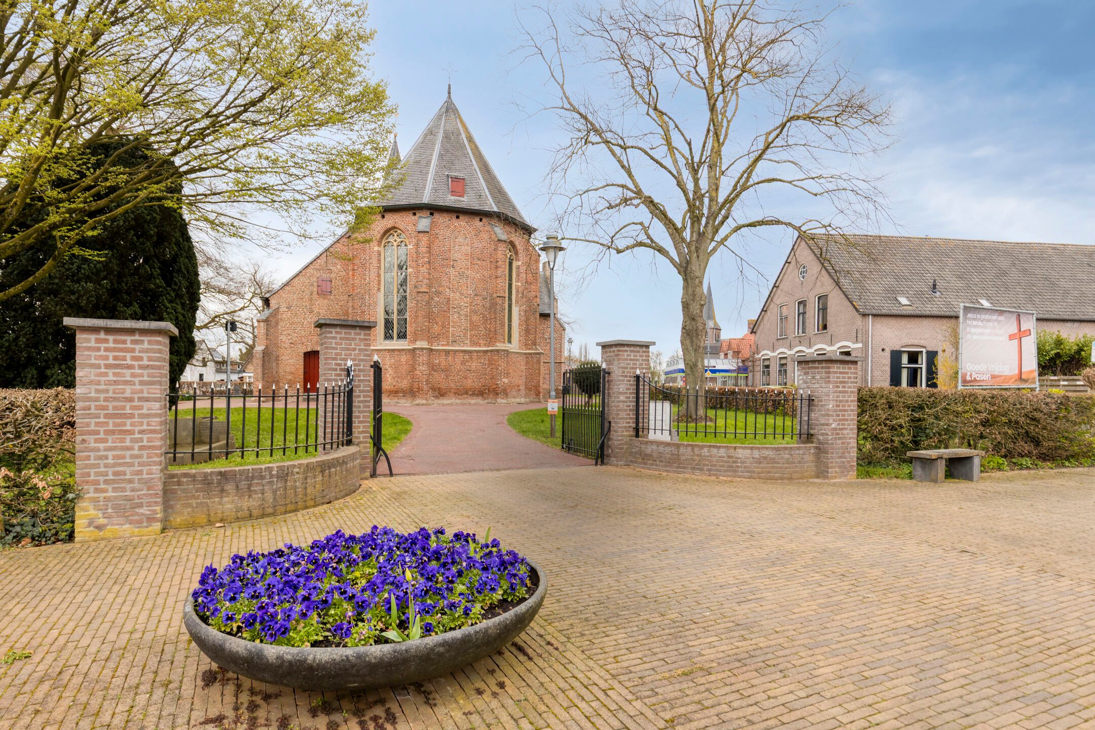 Photo 39 of Reethsestraat 2