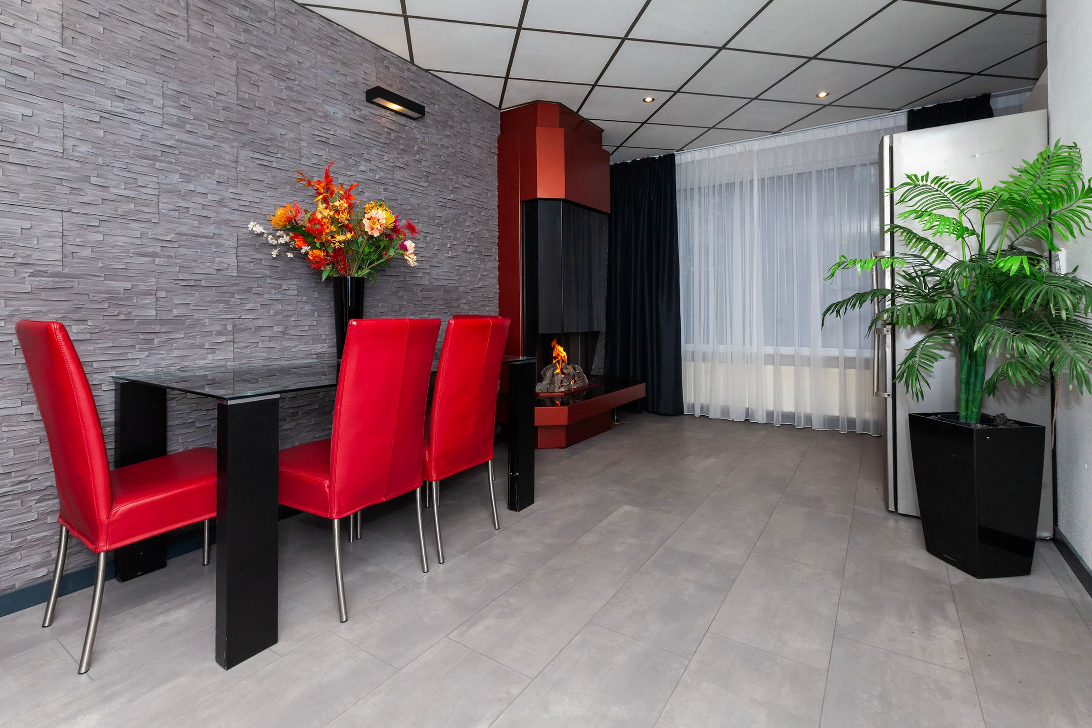 Photo 9 of Walchersestraat 14-A